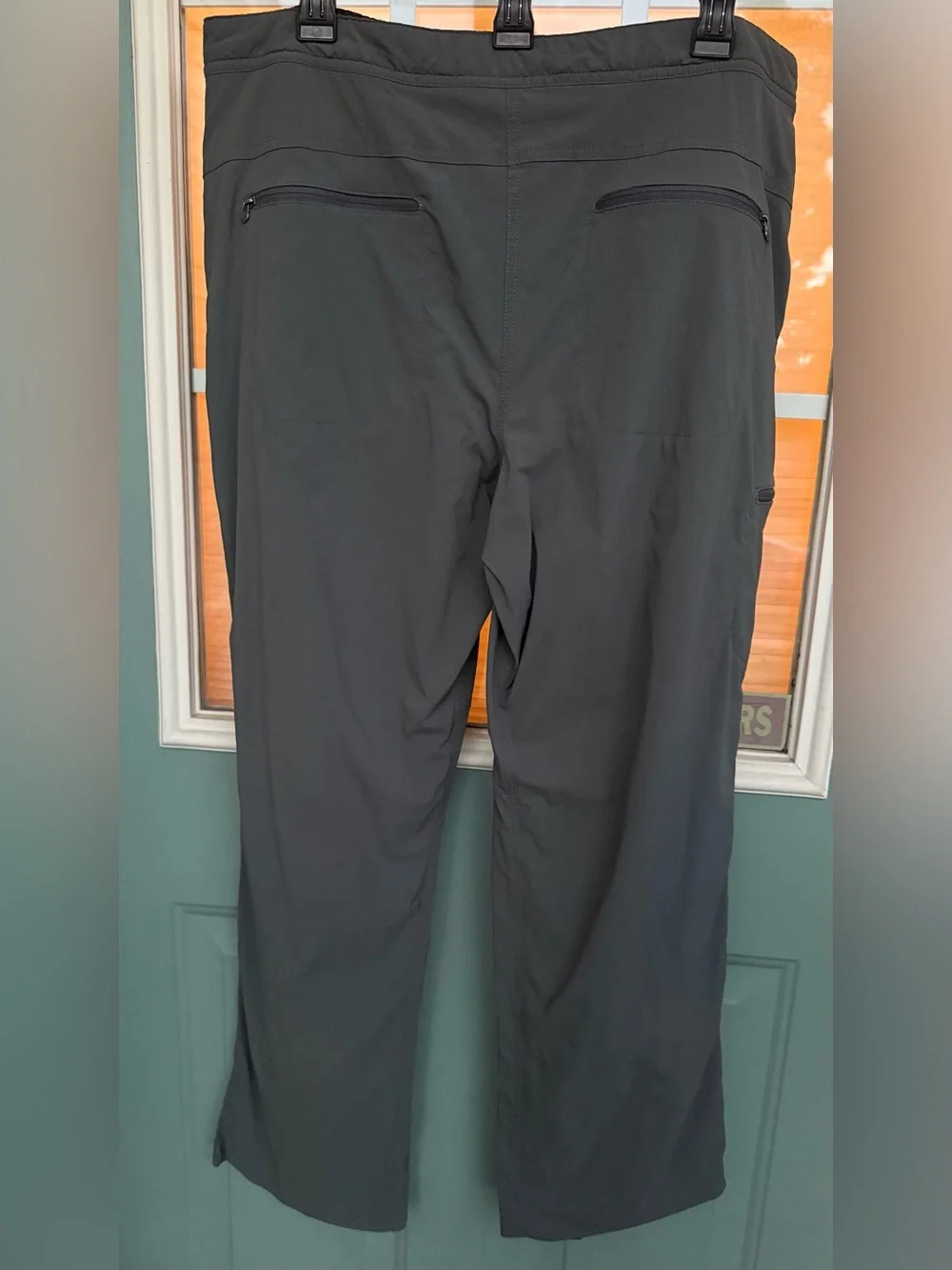 L.L.Bean Women’s Gray Hiking Pants Size 16 Regular Stretch Trail Zipper Pockets